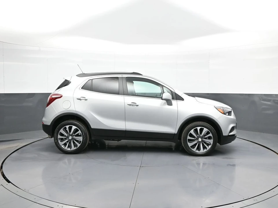 2022 Buick Encore - Image 5 of 21