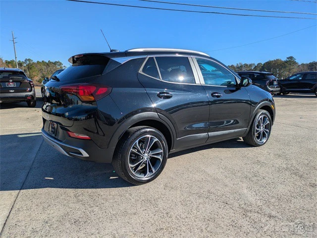 2022 Buick Encore - Image 4 of 21