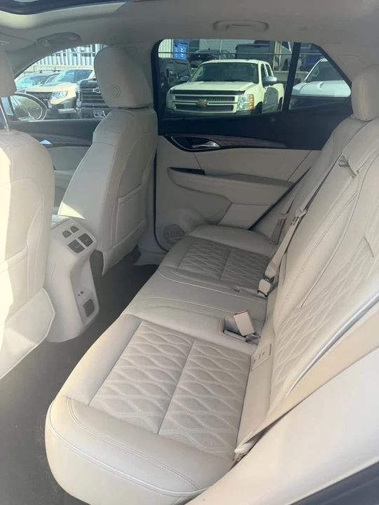 2022 Buick Envision - Image 5 of 7