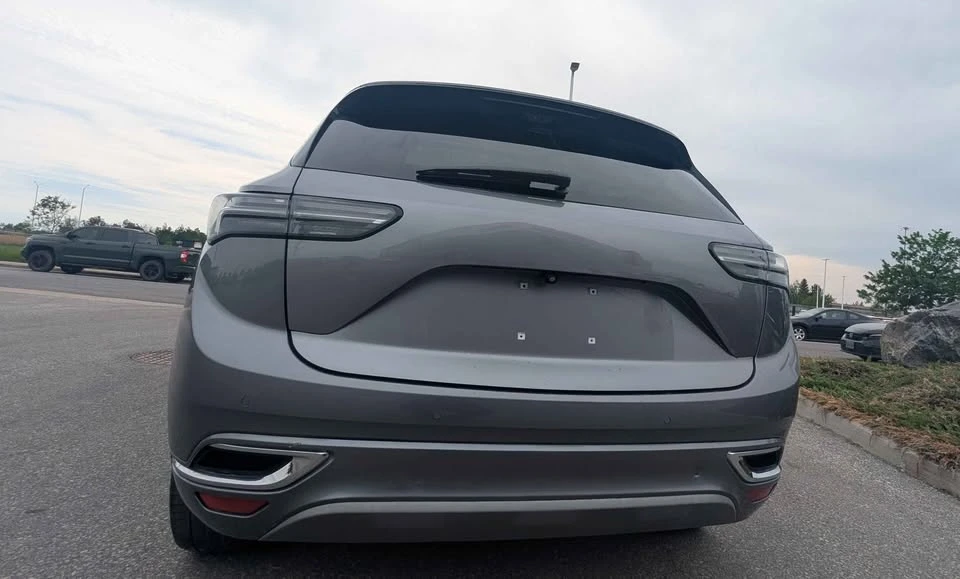 2022 Buick Envision - Image 6 of 11