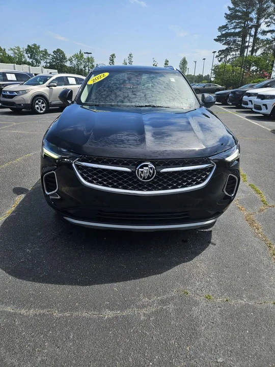 2022 Buick Envision - Image 2 of 8