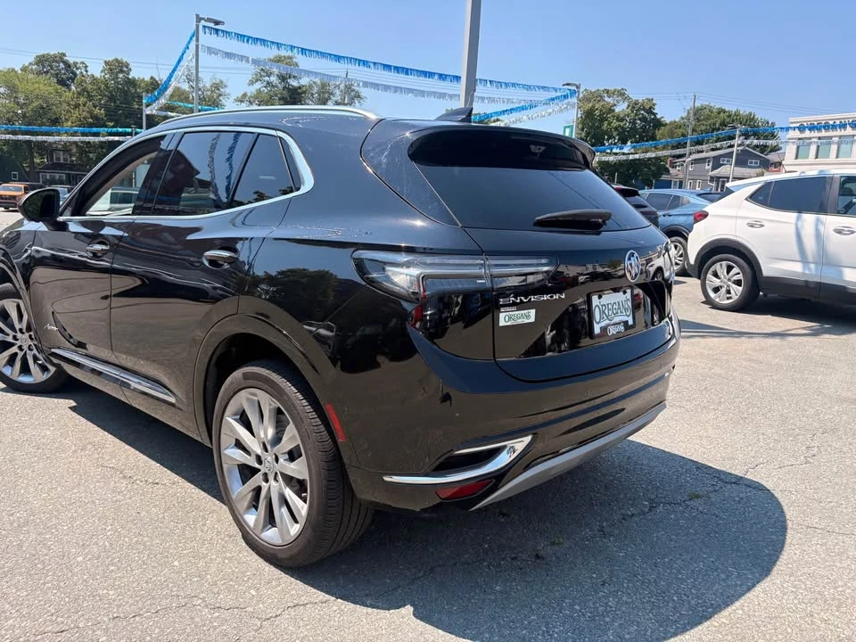 2022 Buick Envision - Image 8 of 18