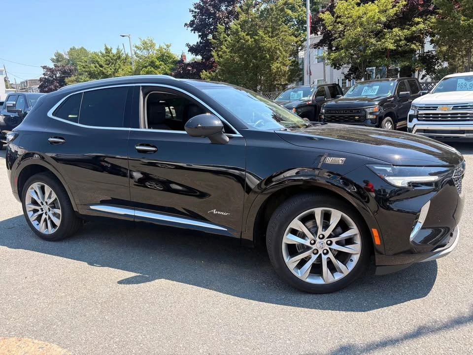 2022 Buick Envision - Image 4 of 18