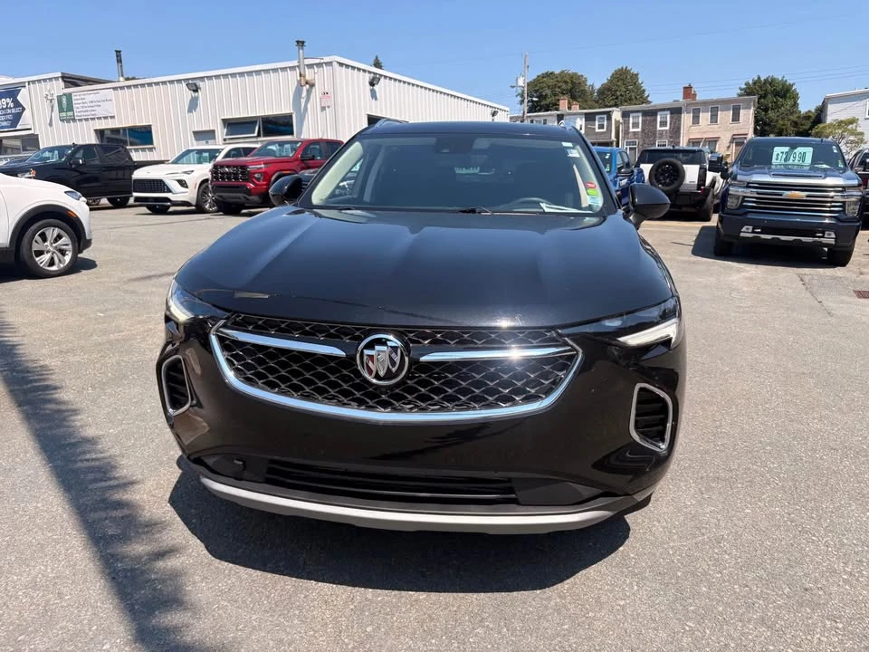 2022 Buick Envision - Image 2 of 18