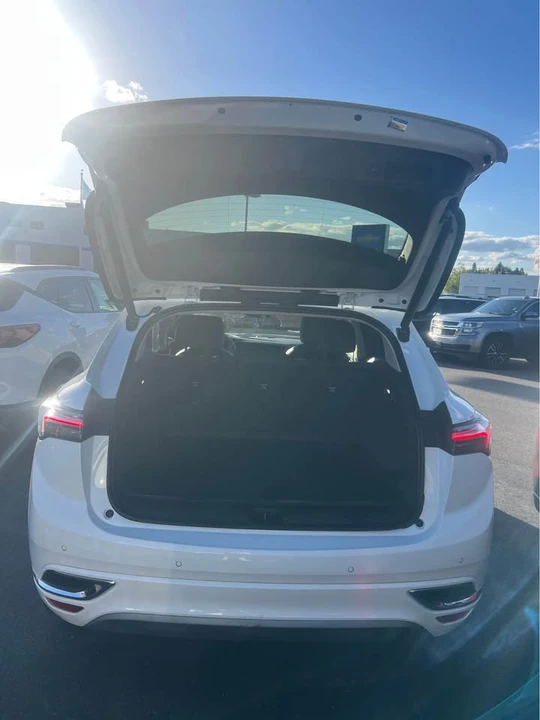 2022 Buick Envision - Image 2 of 7