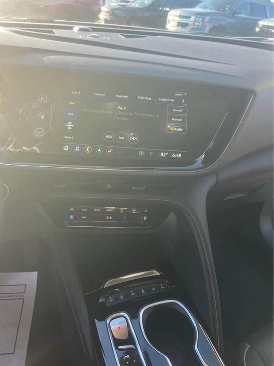 2022 Buick Envision - Image 6 of 7