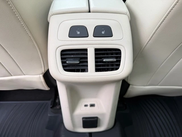 2022 Buick Envision - Image 19 of 21