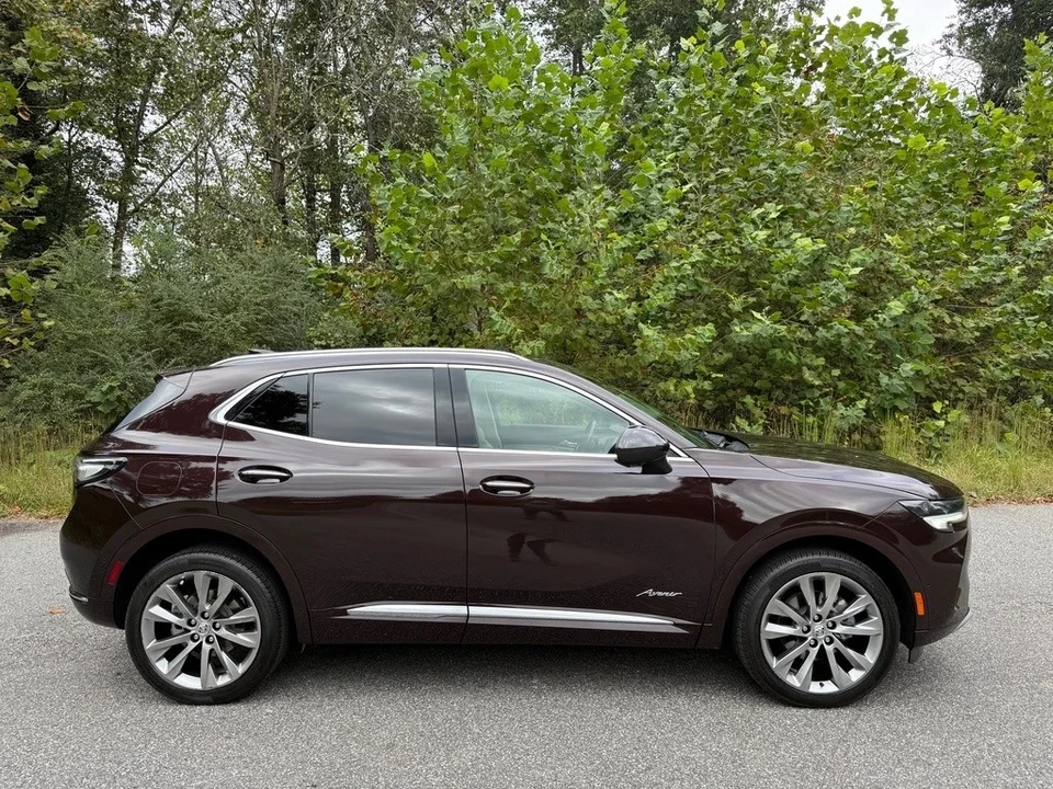 2022 Buick Envision - Image 5 of 12