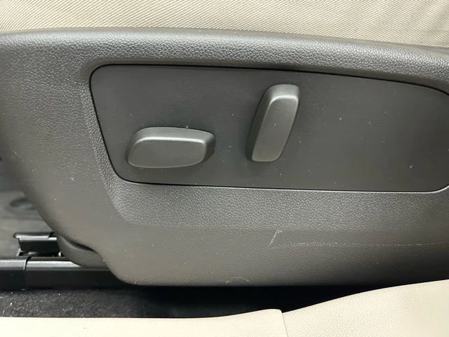 2022 Buick Envision - Image 12 of 12