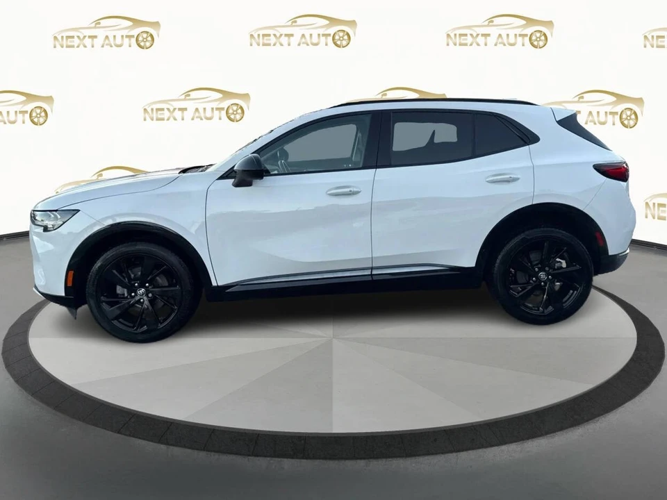 2022 Buick Envision - Image 2 of 21