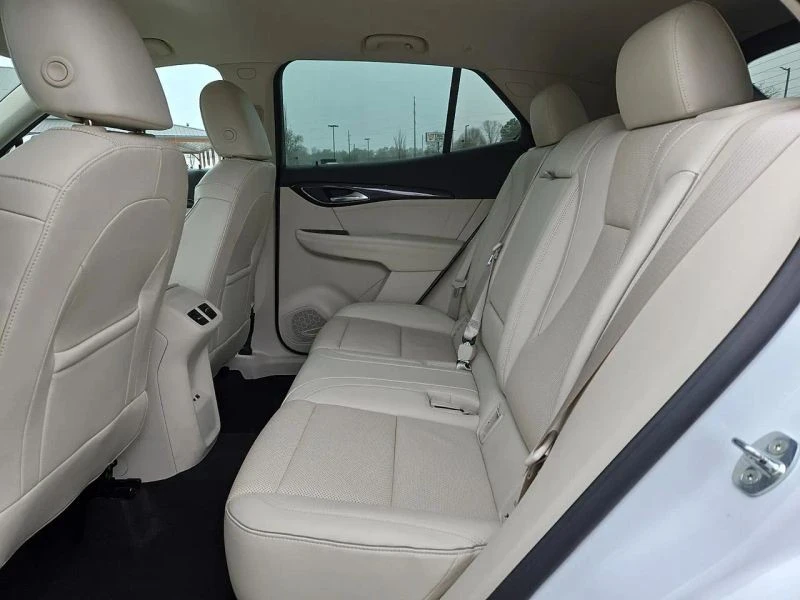 2022 Buick Envision - Image 10 of 12