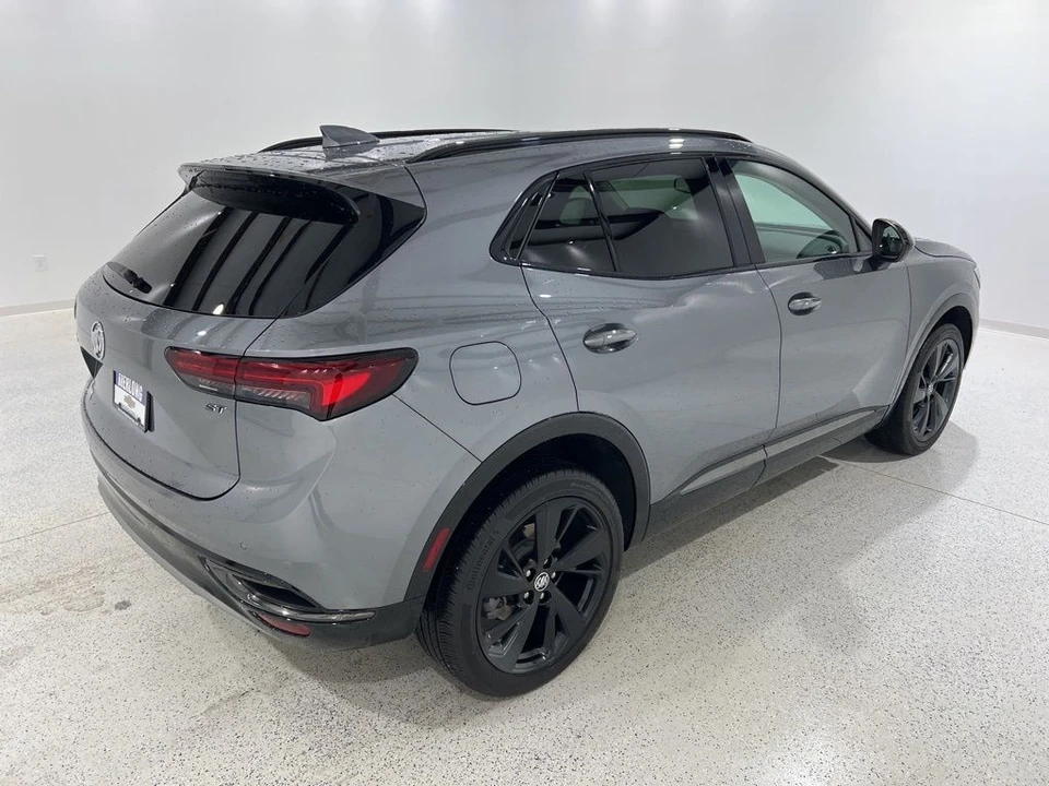 2022 Buick Envision - Image 5 of 21