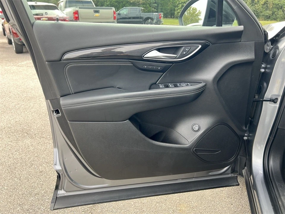 2022 Buick Envision - Image 20 of 21