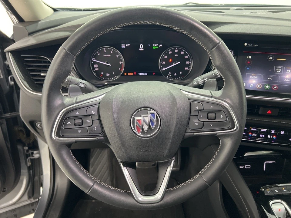 2022 Buick Envision - Image 10 of 12