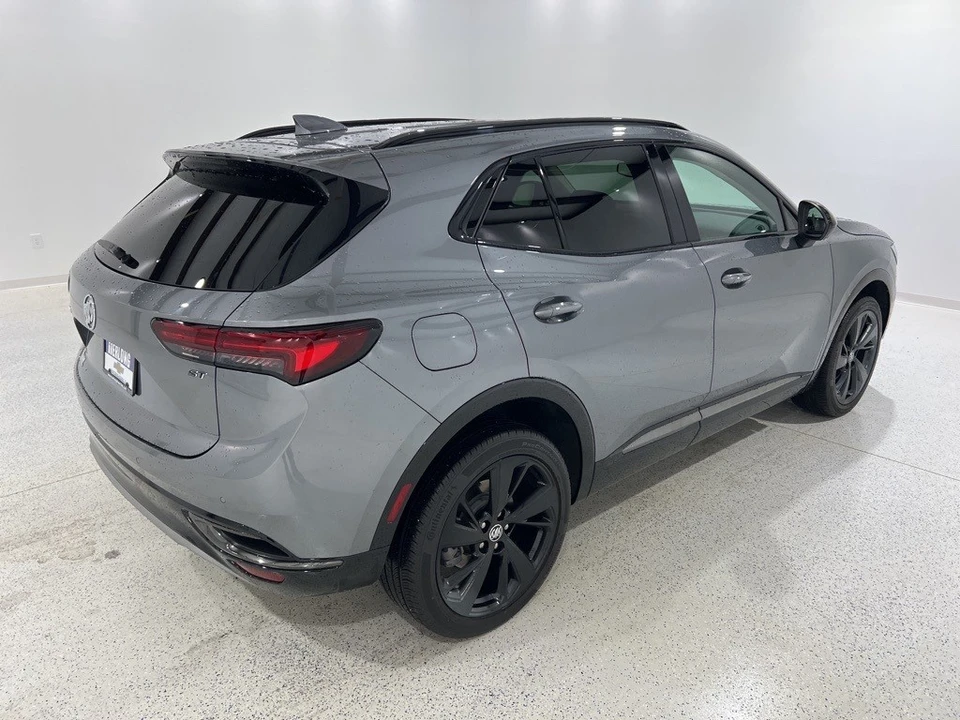 2022 Buick Envision - Image 5 of 12