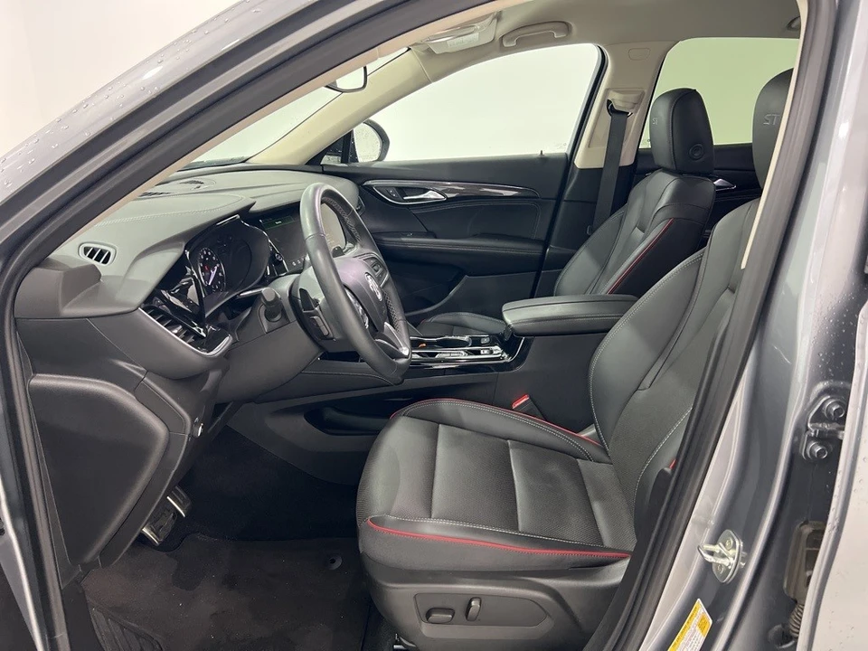 2022 Buick Envision - Image 17 of 21