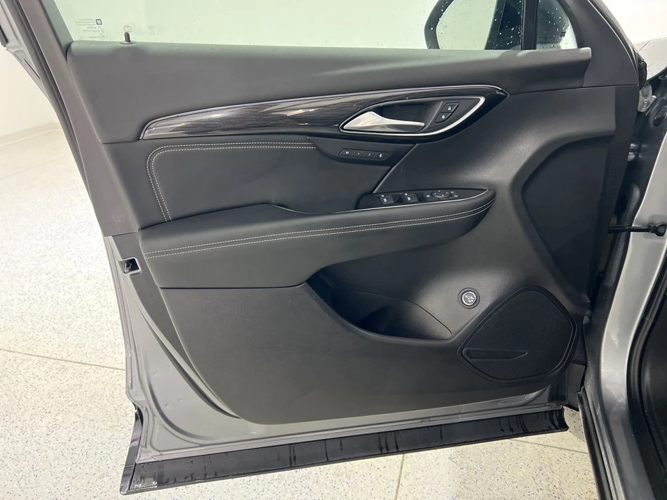 2022 Buick Envision - Image 19 of 21