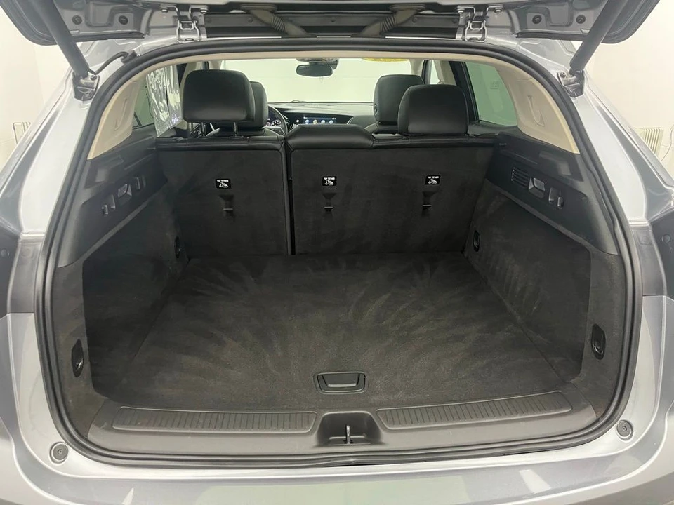 2022 Buick Envision - Image 11 of 12