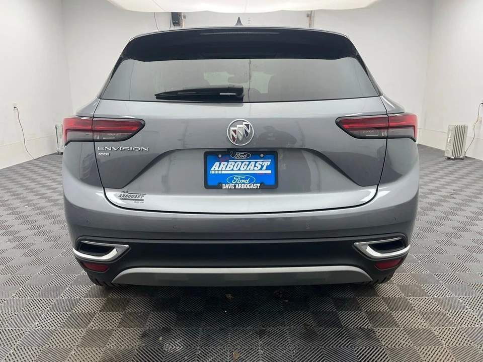 2022 Buick Envision - Image 10 of 12
