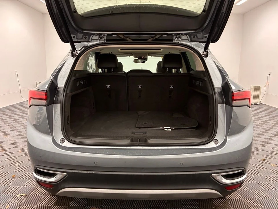 2022 Buick Envision - Image 11 of 12
