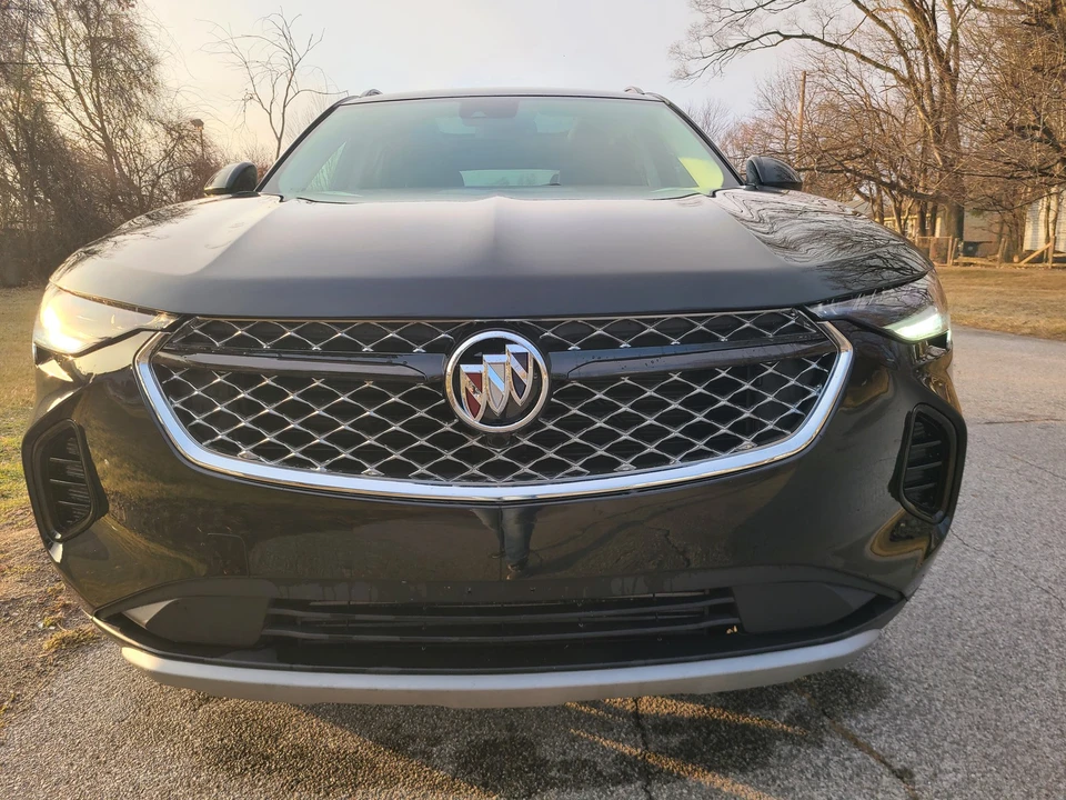 2022 Buick Envision - Image 8 of 21