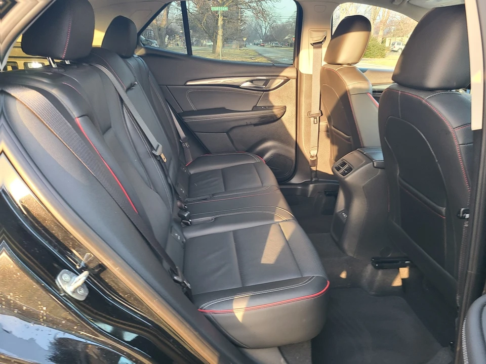 2022 Buick Envision - Image 14 of 21