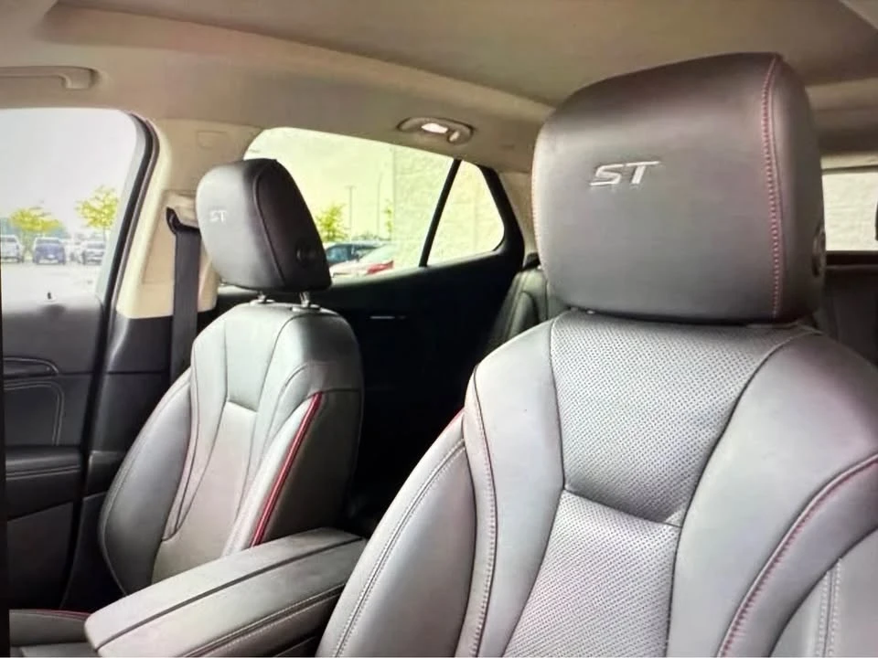 2022 Buick Envision - Image 8 of 9