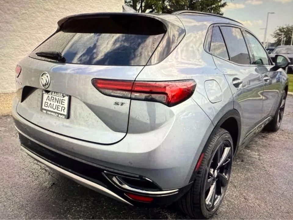 2022 Buick Envision - Image 4 of 9