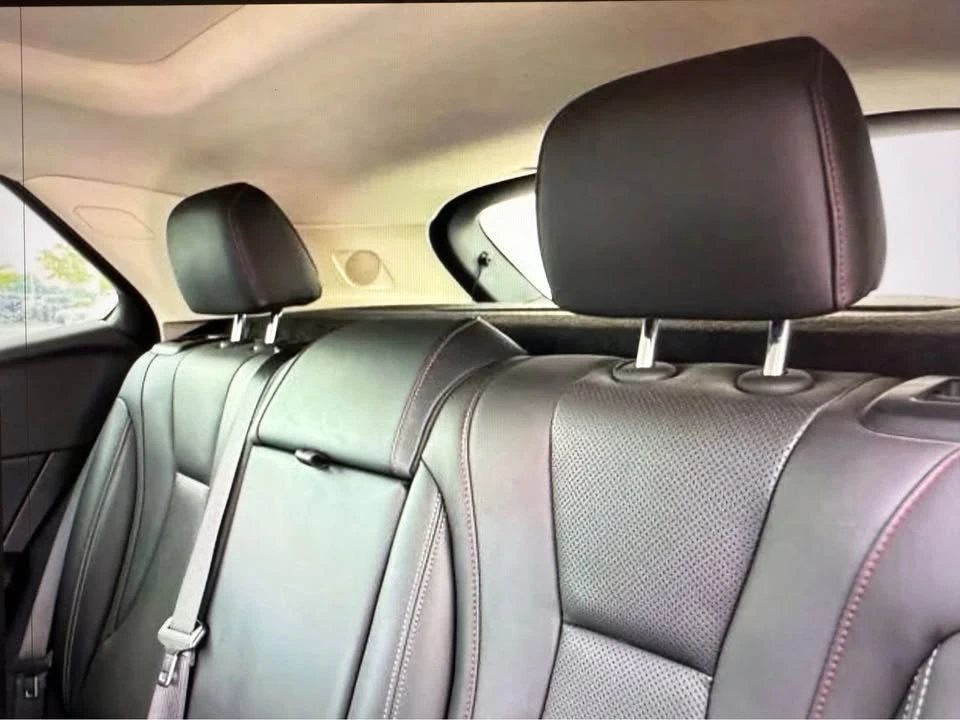 2022 Buick Envision - Image 6 of 9