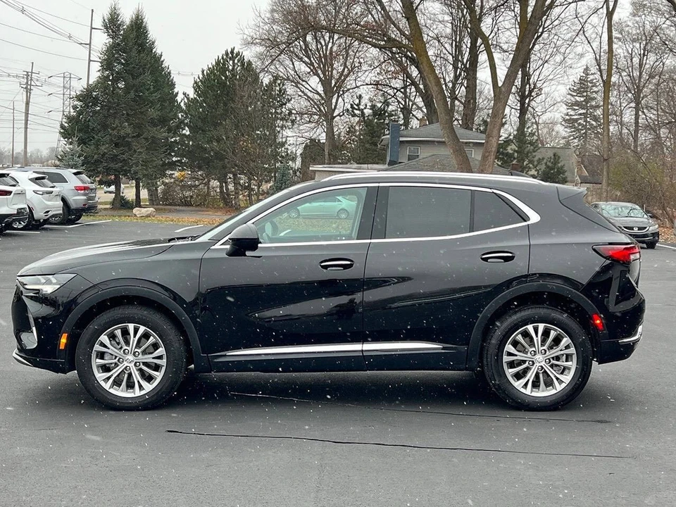 2022 Buick Envision - Image 15 of 21