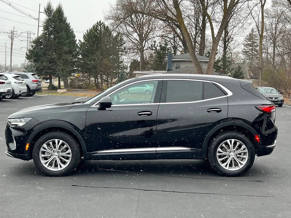 2022 Buick Envision - Image 15 of 21