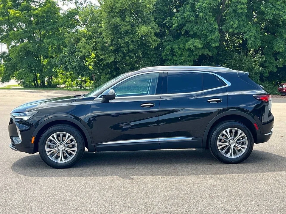 2022 Buick Envision - Image 15 of 21