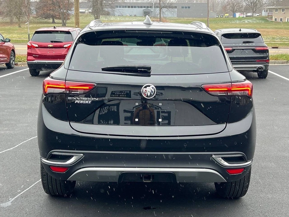 2022 Buick Envision - Image 17 of 21