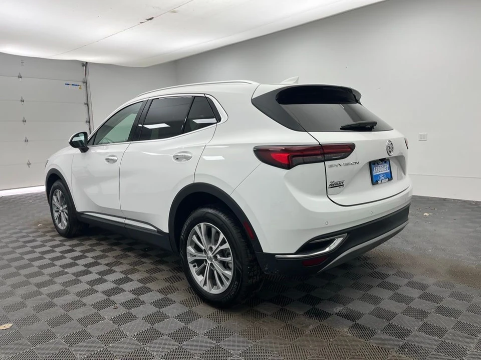 2022 Buick Envision - Image 10 of 12