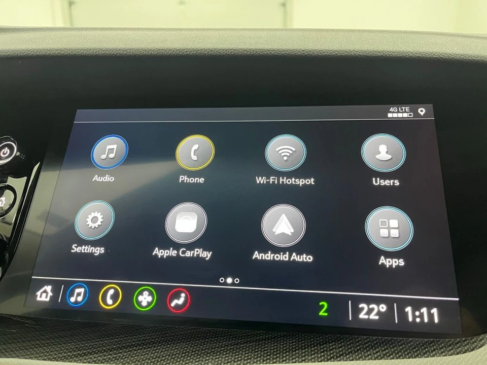 2022 Buick Envision - Image 3 of 12