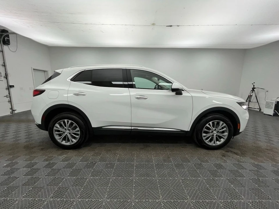 2022 Buick Envision - Image 5 of 12