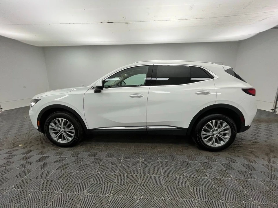 2022 Buick Envision - Image 11 of 12