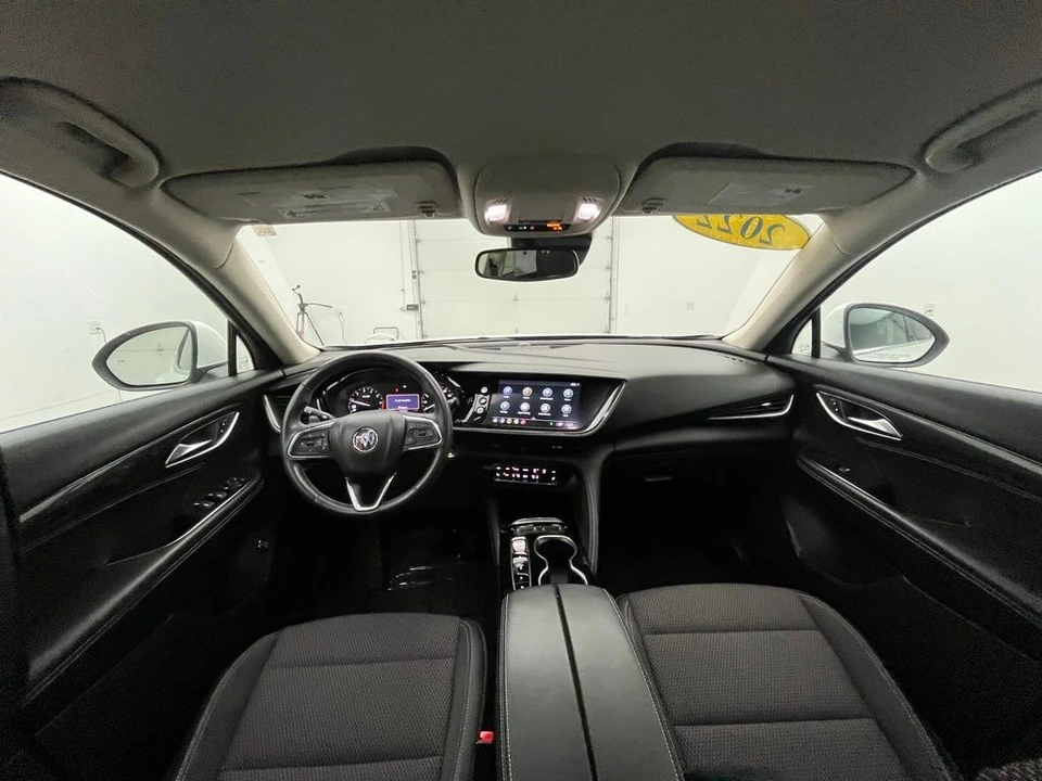 2022 Buick Envision - Image 2 of 12