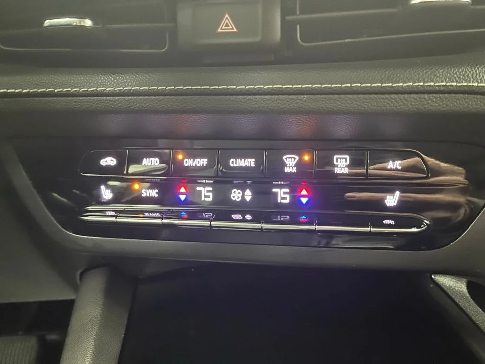 2022 Buick Envision - Image 4 of 12