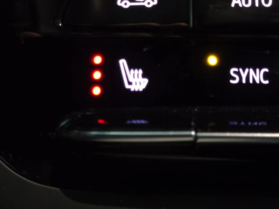 2022 Buick Envision - Image 3 of 12