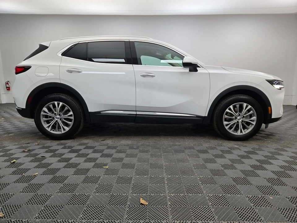 2022 Buick Envision - Image 10 of 12