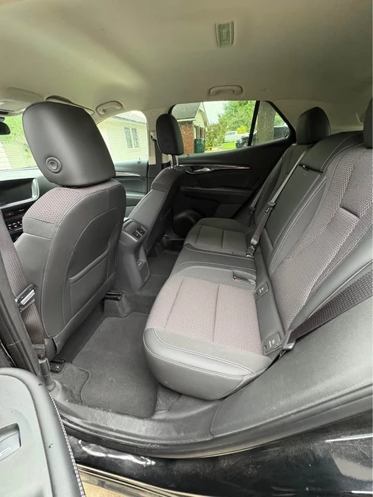 2022 Buick Envision - Image 13 of 19