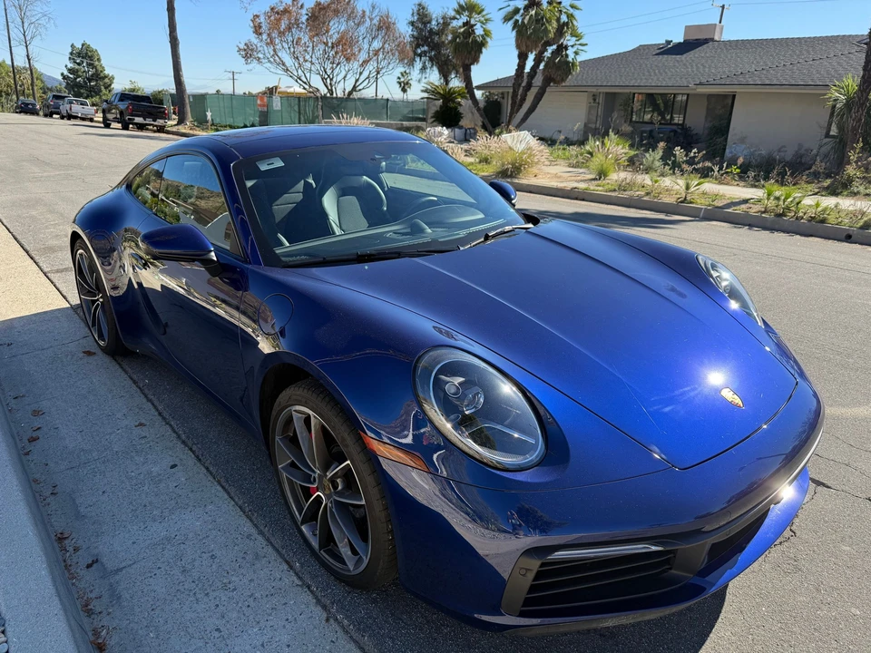 2022 Porsche 992 Carrera 4S - Image 4 of 11