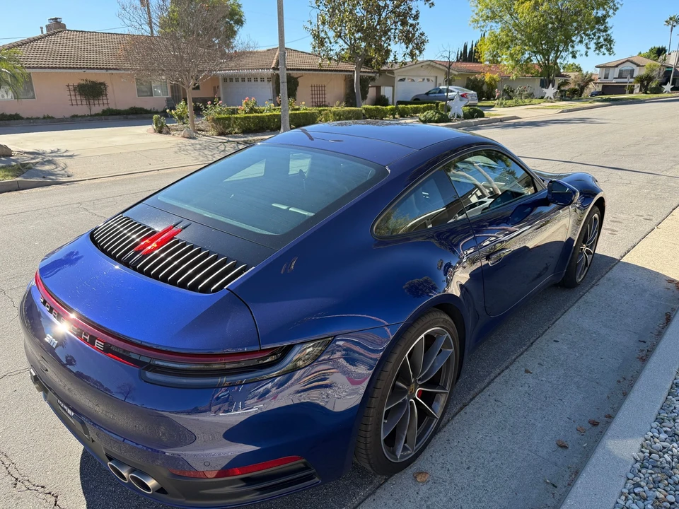 2022 Porsche 992 Carrera 4S - Image 6 of 11