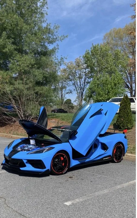 2022 Chevrolet Corvette C8 - Image 2 of 19