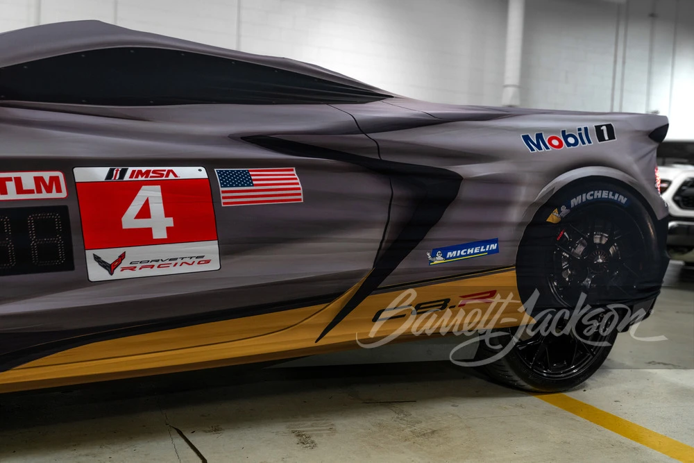 2022 Chevrolet Corvette C8 - Image 18 of 31