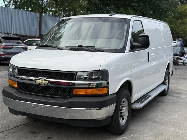 2022 Chevrolet Express - Image 3 of 14