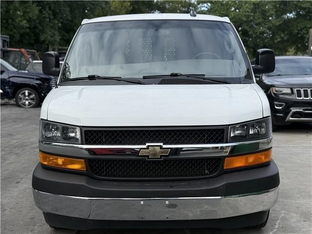 2022 Chevrolet Express - Image 2 of 14