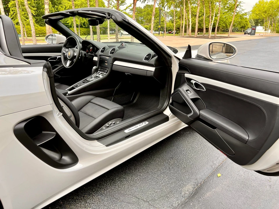 2022 Porsche 718 Boxster GTS 4.0 - Image 12 of 23