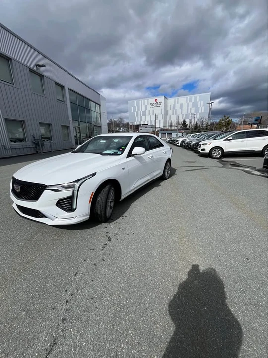 2022 Cadillac CT4 - Image 2 of 10